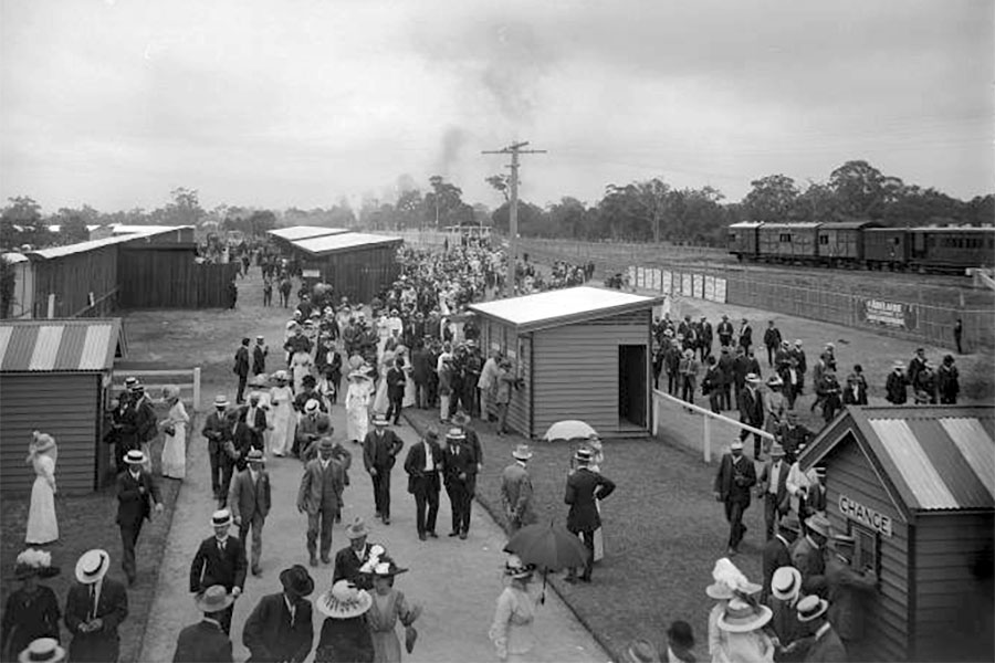 Railway Station inside Ascot Racecourse.jpg